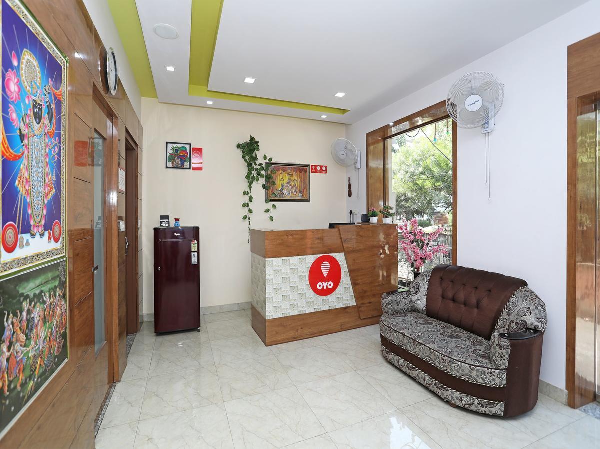 Oyo 10228 Hotel Chandramouli Jaipur Bagian luar foto