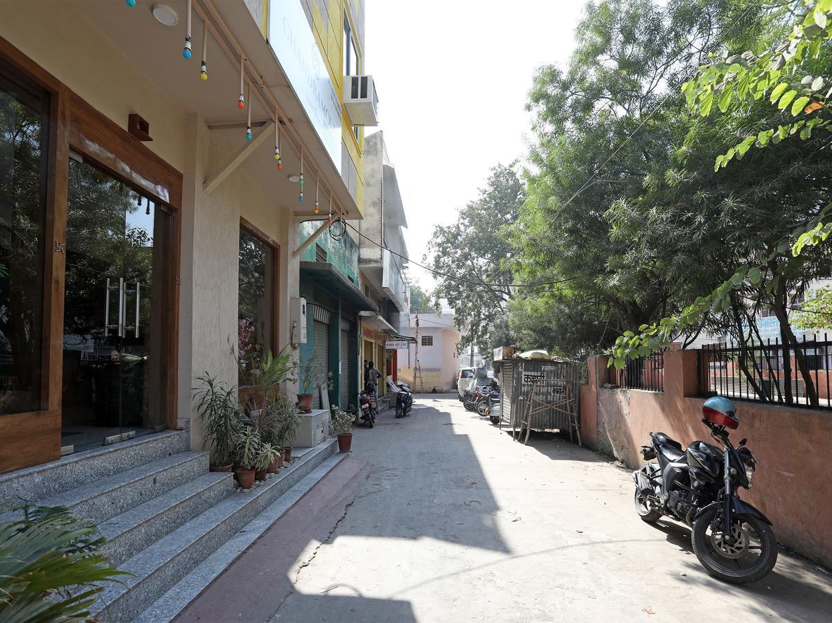 Oyo 10228 Hotel Chandramouli Jaipur Bagian luar foto