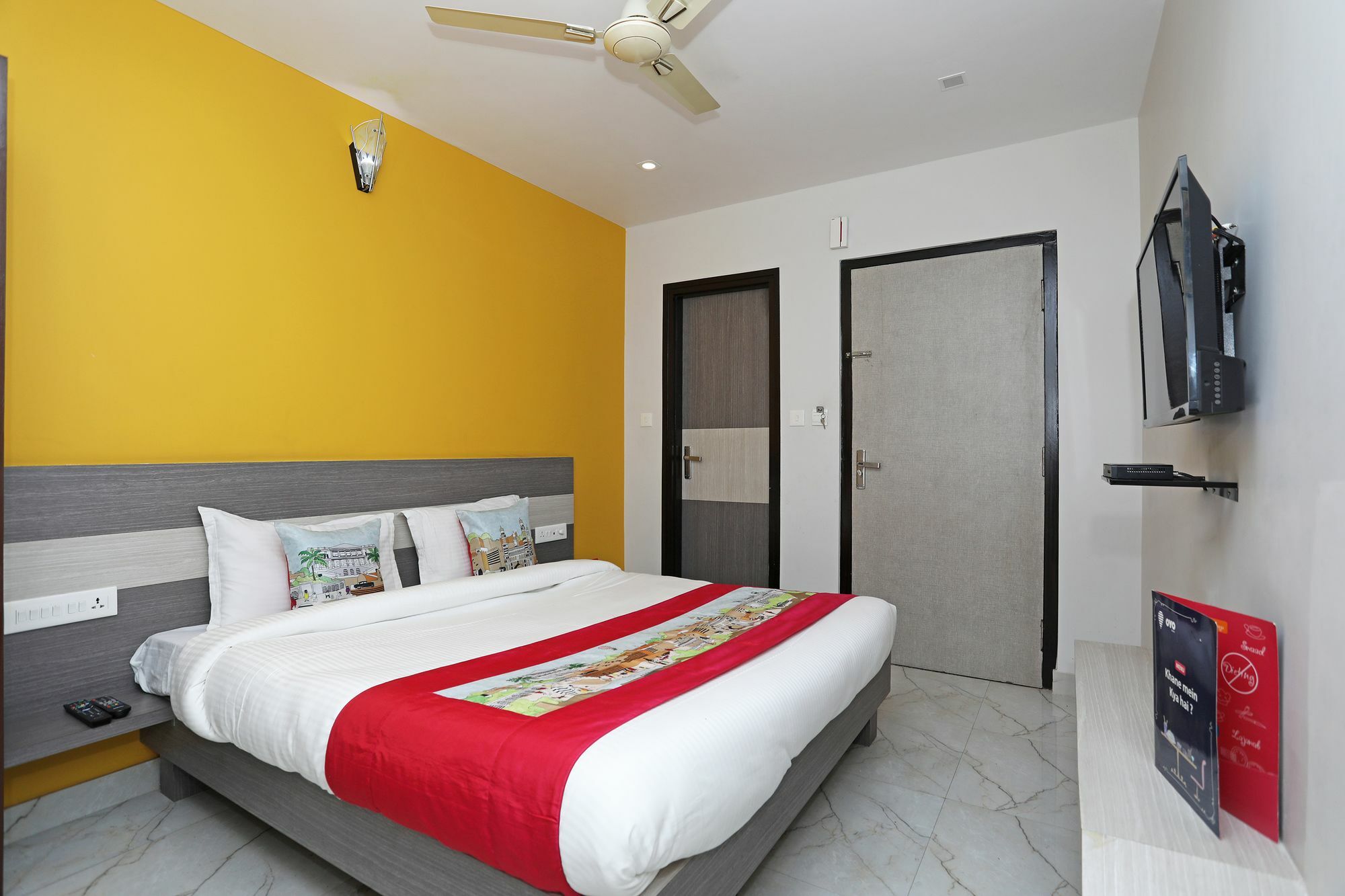 Oyo 10228 Hotel Chandramouli Jaipur Bagian luar foto